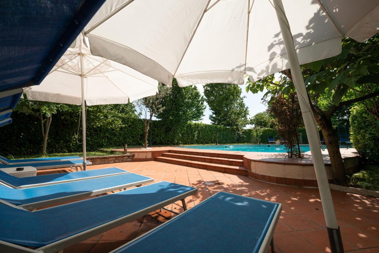 B&B Family First Capriate San Gervasio Buitenkant foto