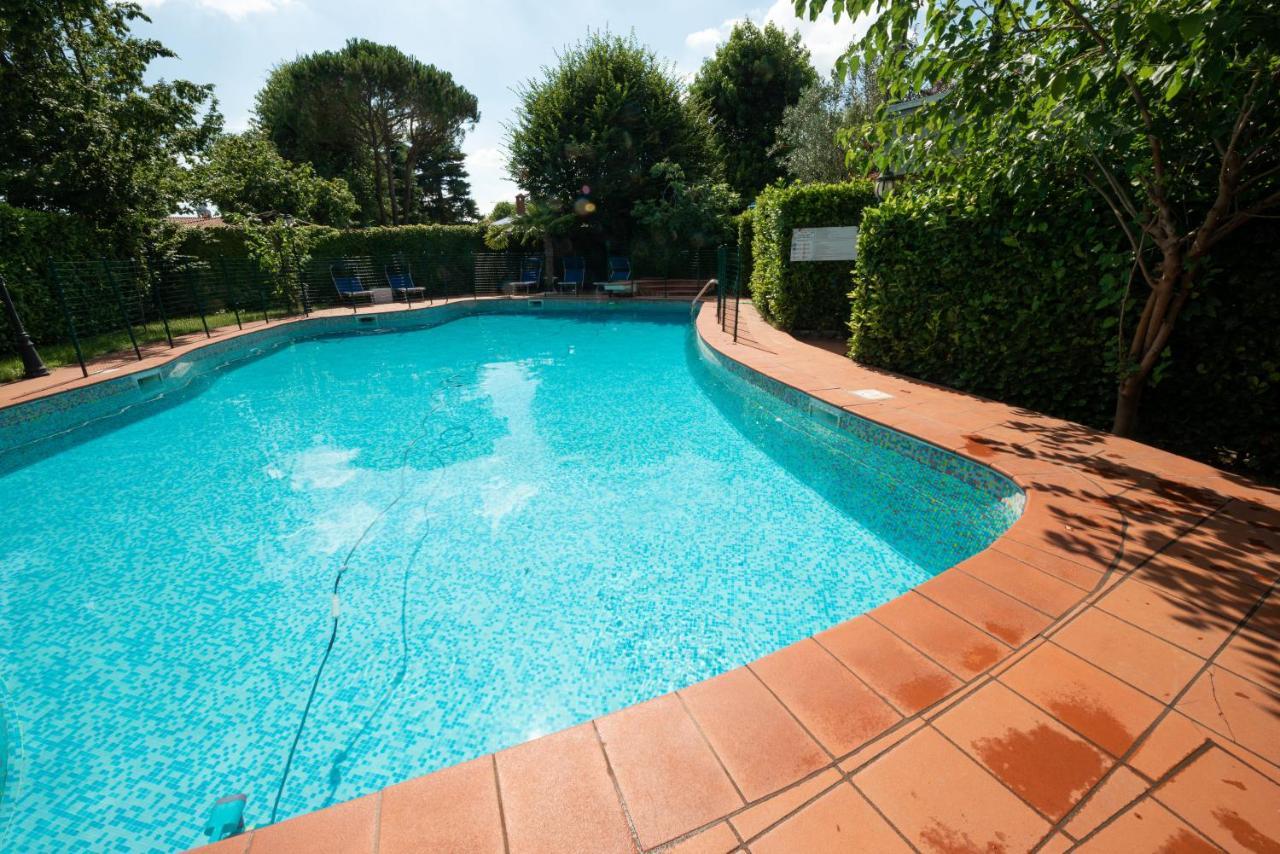B&B Family First Capriate San Gervasio Buitenkant foto