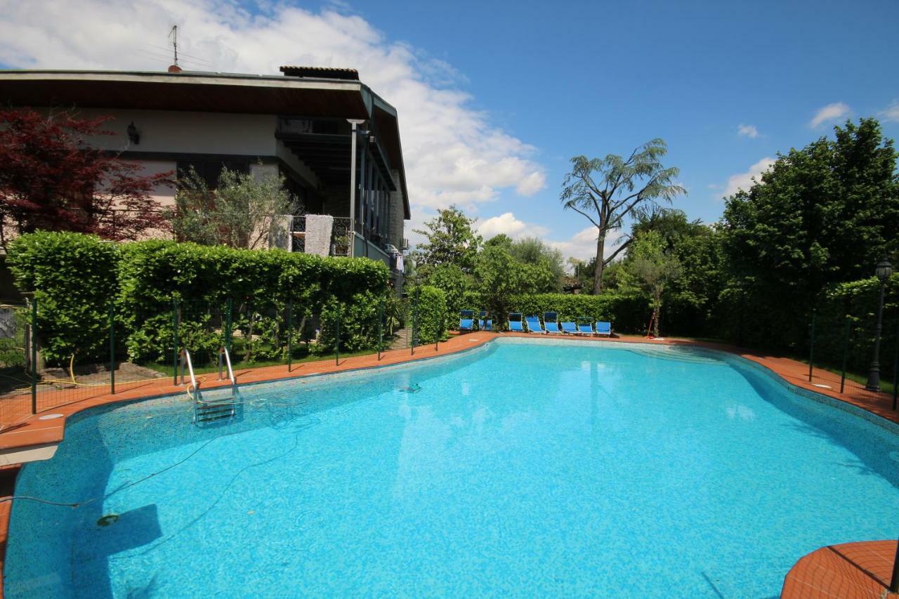 B&B Family First Capriate San Gervasio Buitenkant foto